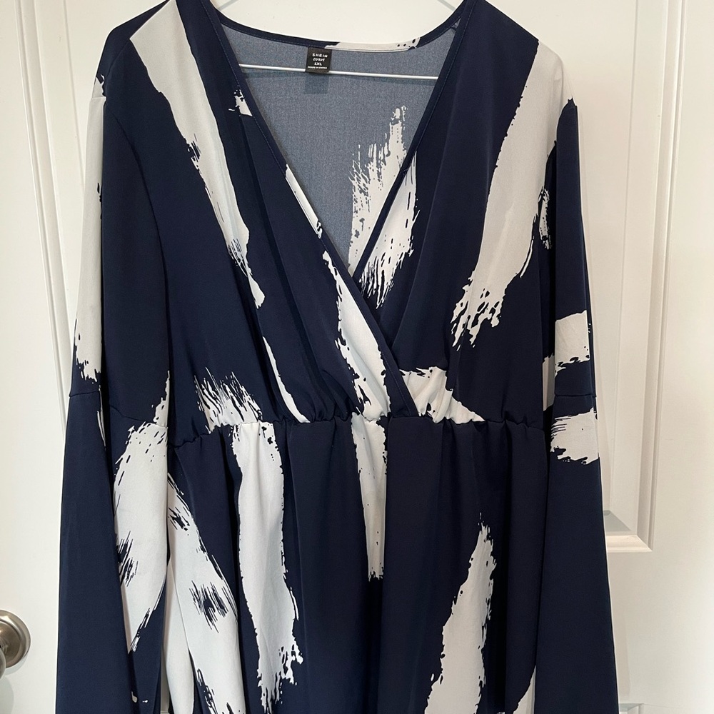 SHEIN Navy and Cream V-Neck Tunic